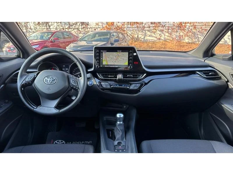 Toyota C-HR, снимка 8 - Автомобили и джипове - 48026394