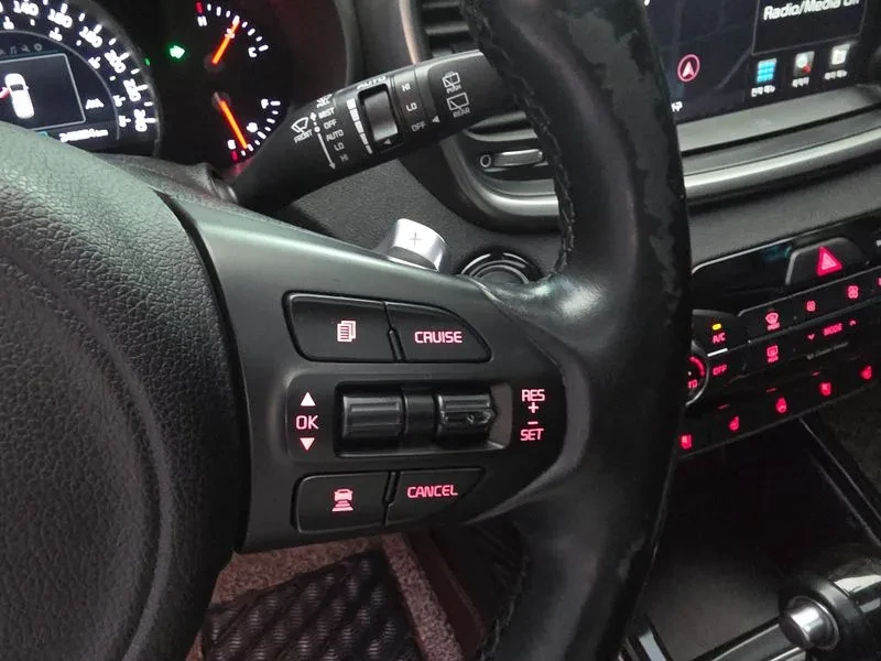 Kia Sorento 2.2 4WD SPECIAL, снимка 16 - Автомобили и джипове - 56305575