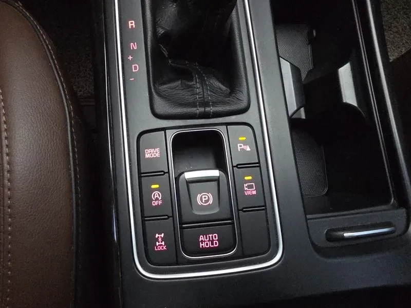Kia Sorento 2.2 4WD SPECIAL, снимка 11 - Автомобили и джипове - 56305575