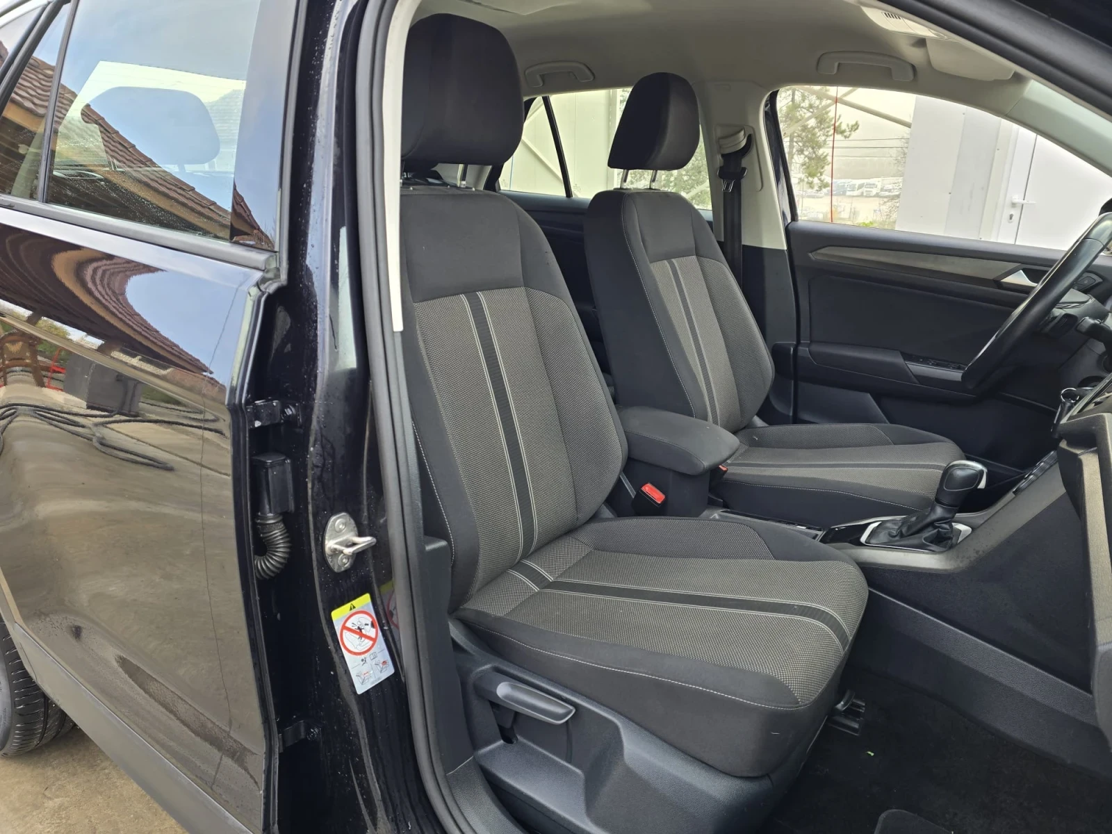 VW T-Roc 2.0TDI - 150�.�. - 138 000��! | Mobile.bg � ����������� 12