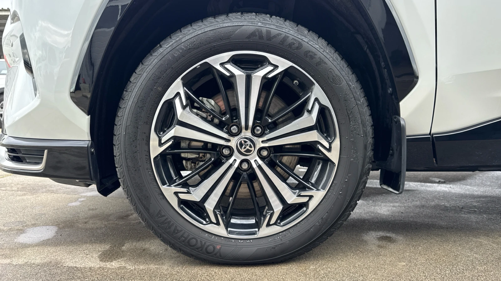 Toyota Rav4 2, 5 PHEV AWD - изображение 7