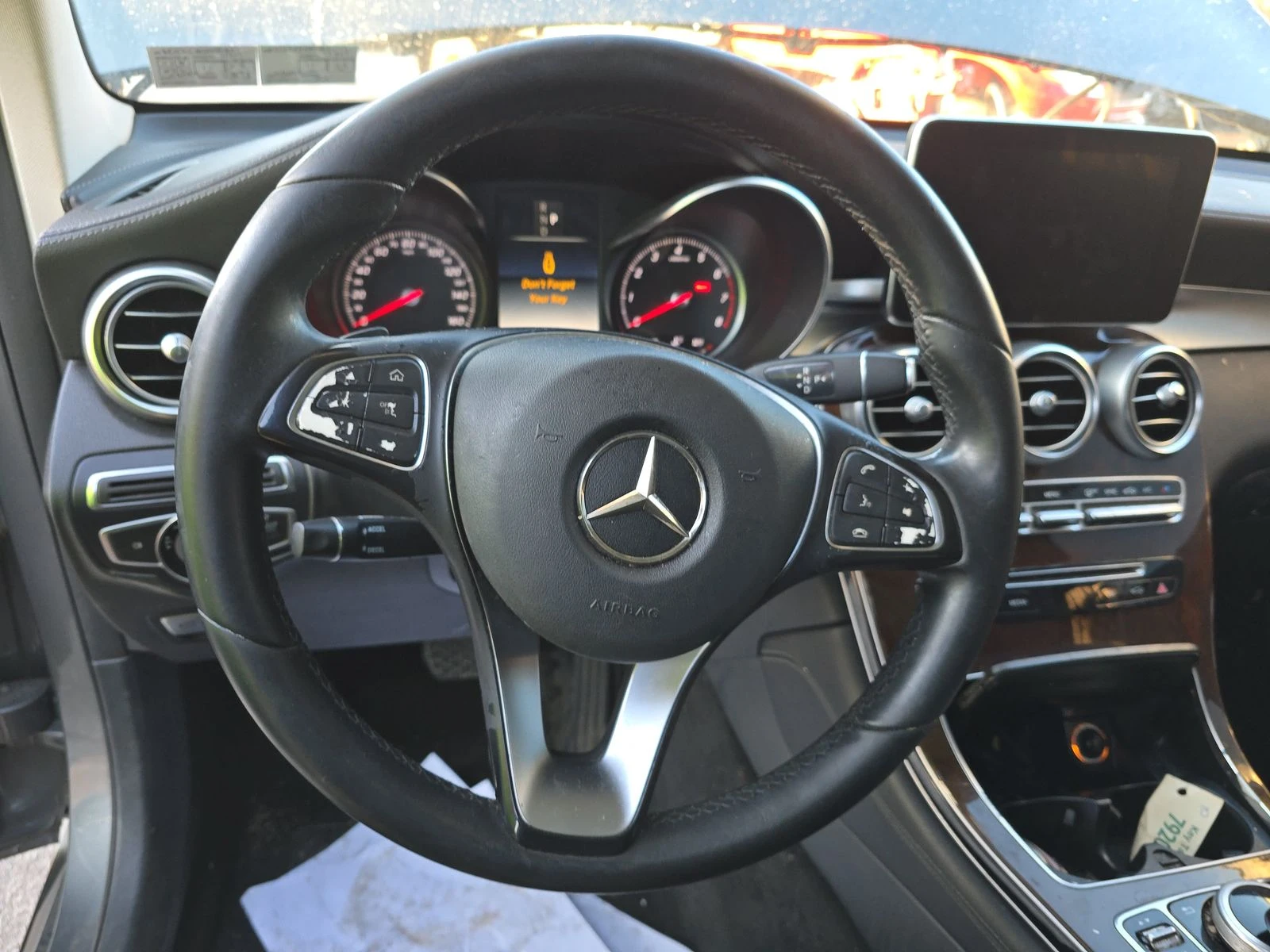 Mercedes-Benz GLC 300 AMG* PACK* ПОДГРЕВ* КАМЕРА* КЕЙЛЕС* LANE* ASSIST - изображение 9