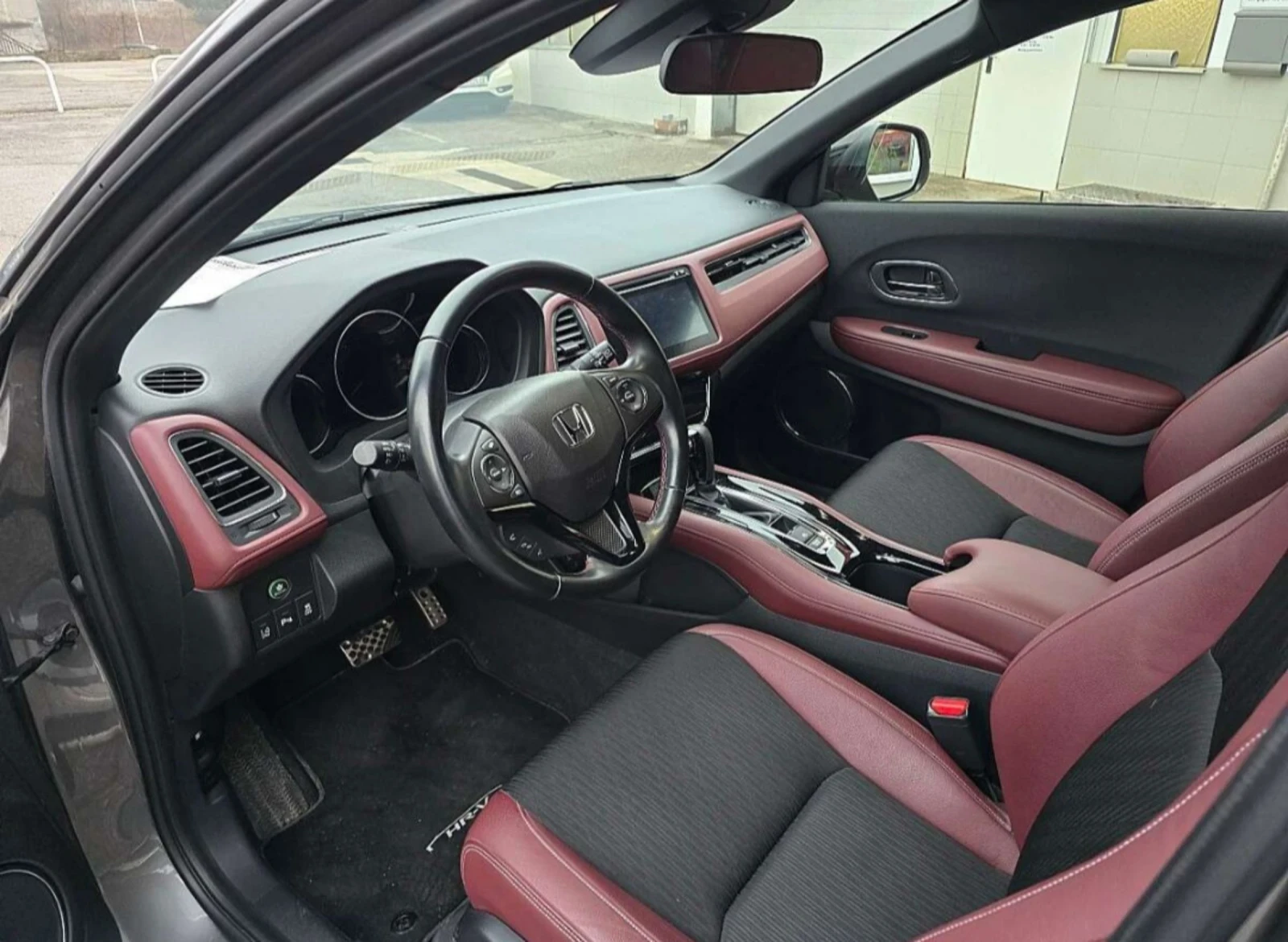 Honda Hr-v FULL SERVICE IN HONDA 68.000км 182кс, снимка 3 - Автомобили и джипове - 53760204