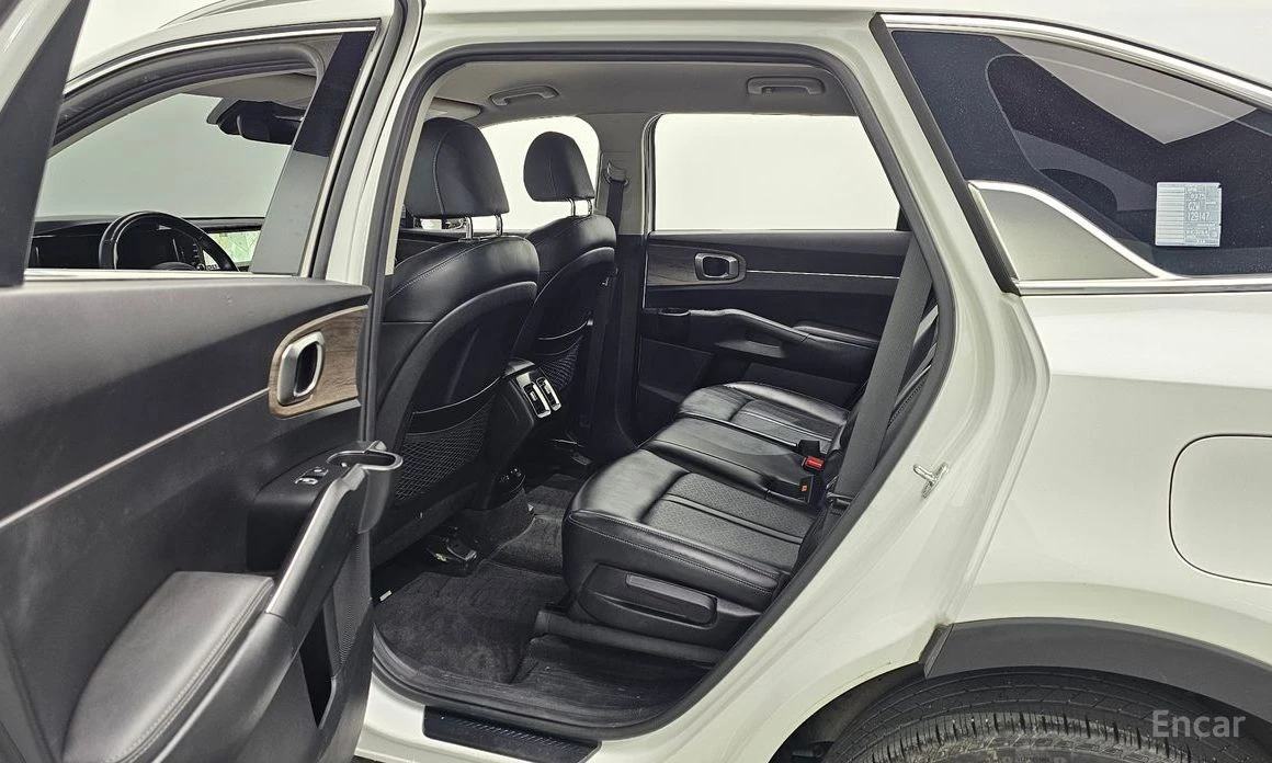 Kia Sorento, снимка 12 - Автомобили и джипове - 53867353