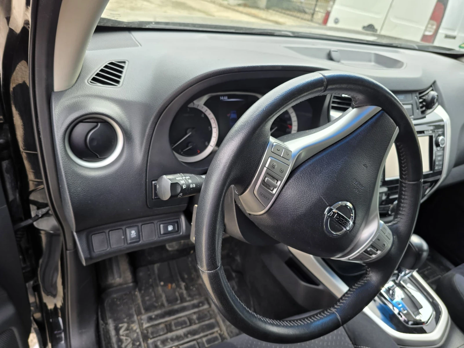 Nissan Navara NP 300 | Mobile.bg � ����������� 6