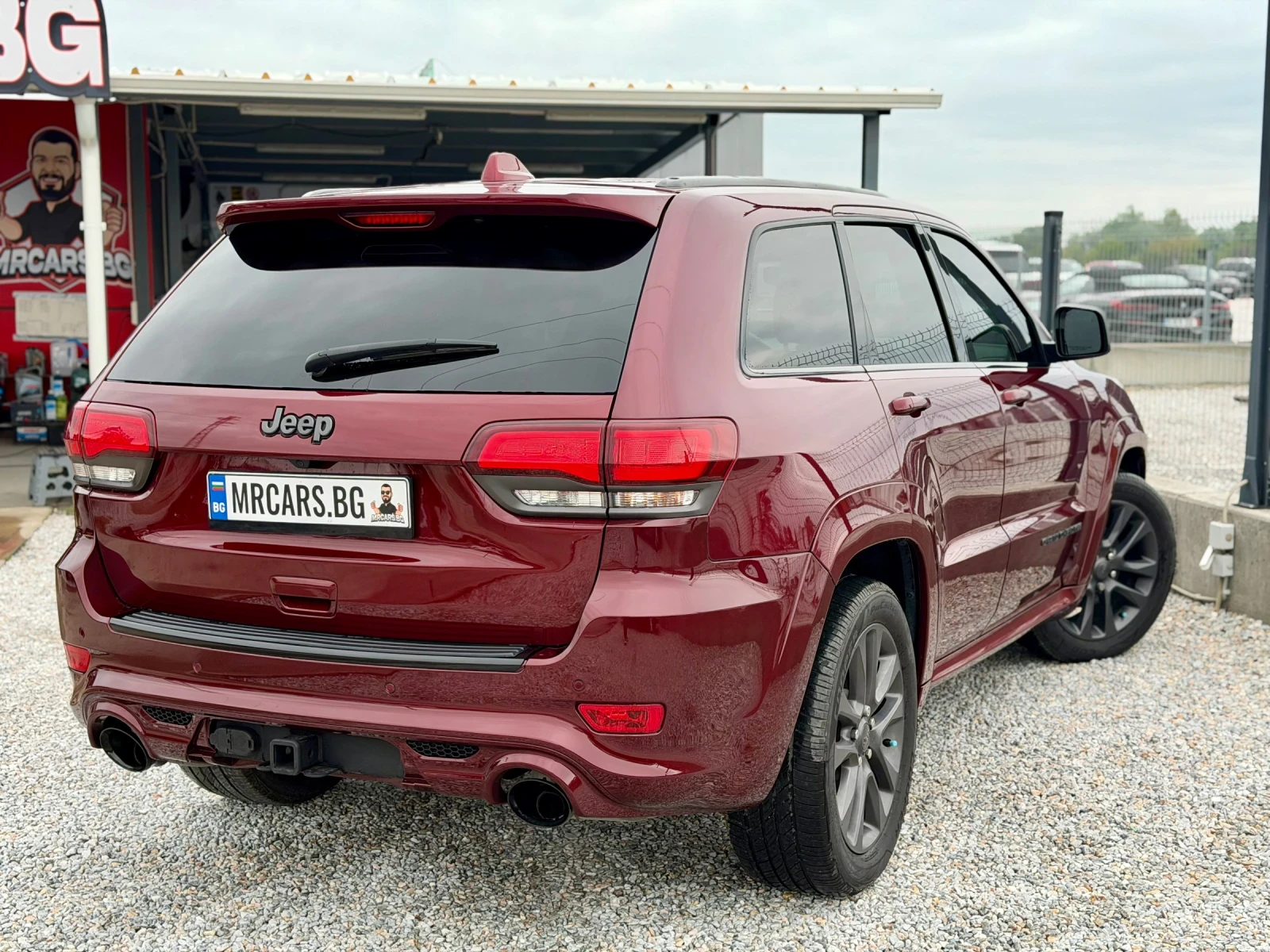 Jeep Grand cherokee SRT-Package / Full - екстри, снимка 6 - Автомобили и джипове - 54365749