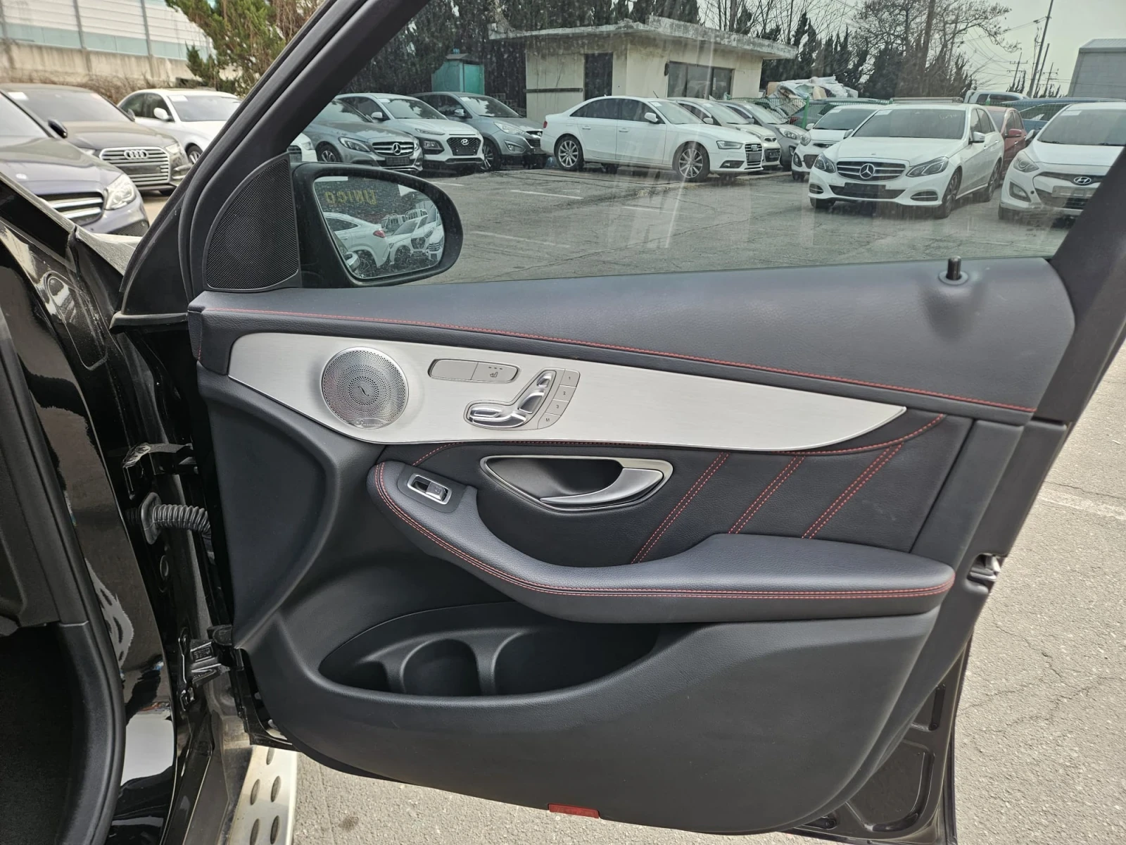 Mercedes-Benz GLC 43 AMG, снимка 15 - Автомобили и джипове - 54372325