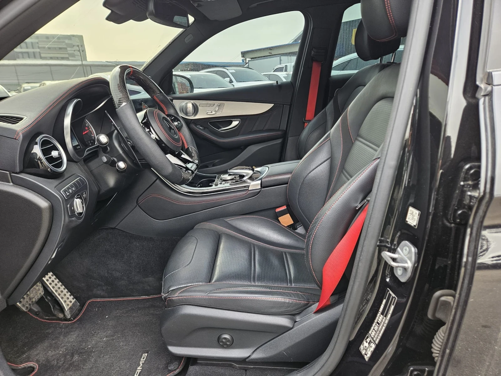 Mercedes-Benz GLC 43 AMG, снимка 13 - Автомобили и джипове - 54372325