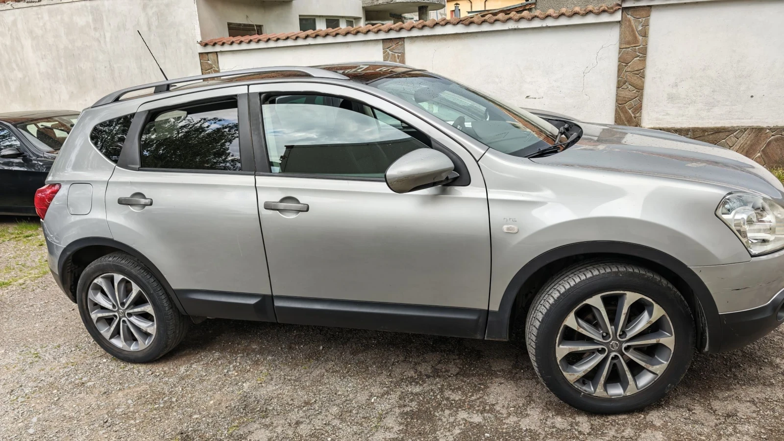 Nissan Qashqai 1.5cdi, снимка 4 - Автомобили и джипове - 54623192
