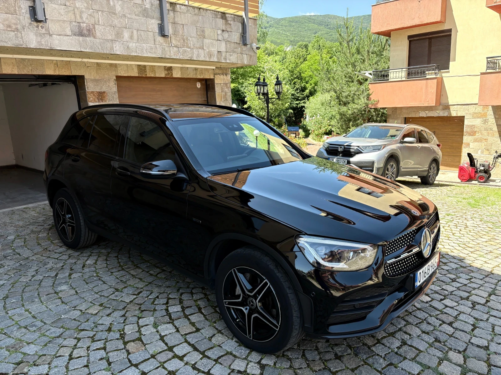 Mercedes-Benz GLC 300 de AMG Line Night 4MATIC, снимка 3 - Автомобили и джипове - 54937848