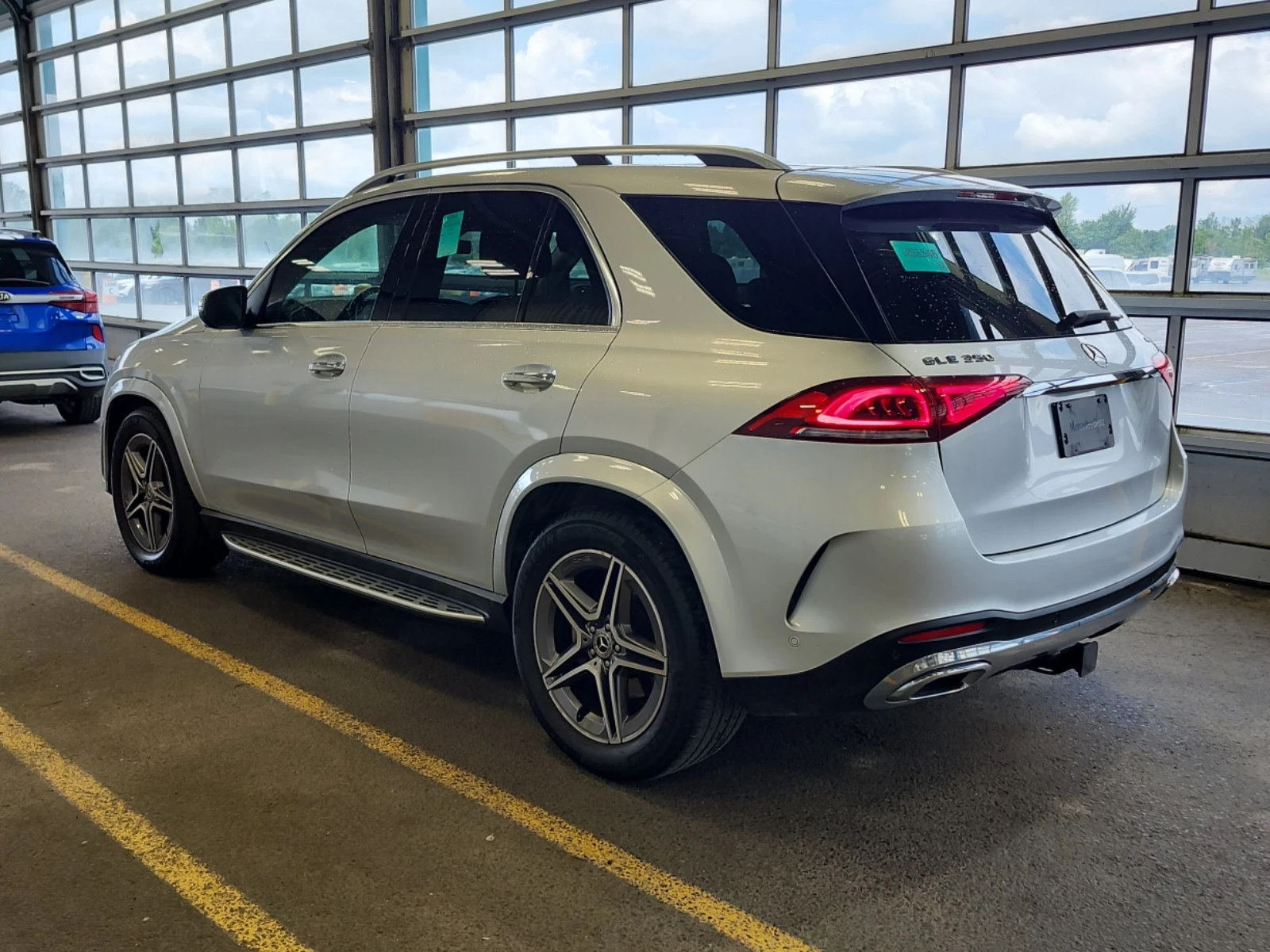 Mercedes-Benz GLE 350 350, ПРОГНОЗНА ЦЕНА до БГ, снимка 4 - Автомобили и джипове - 55616691