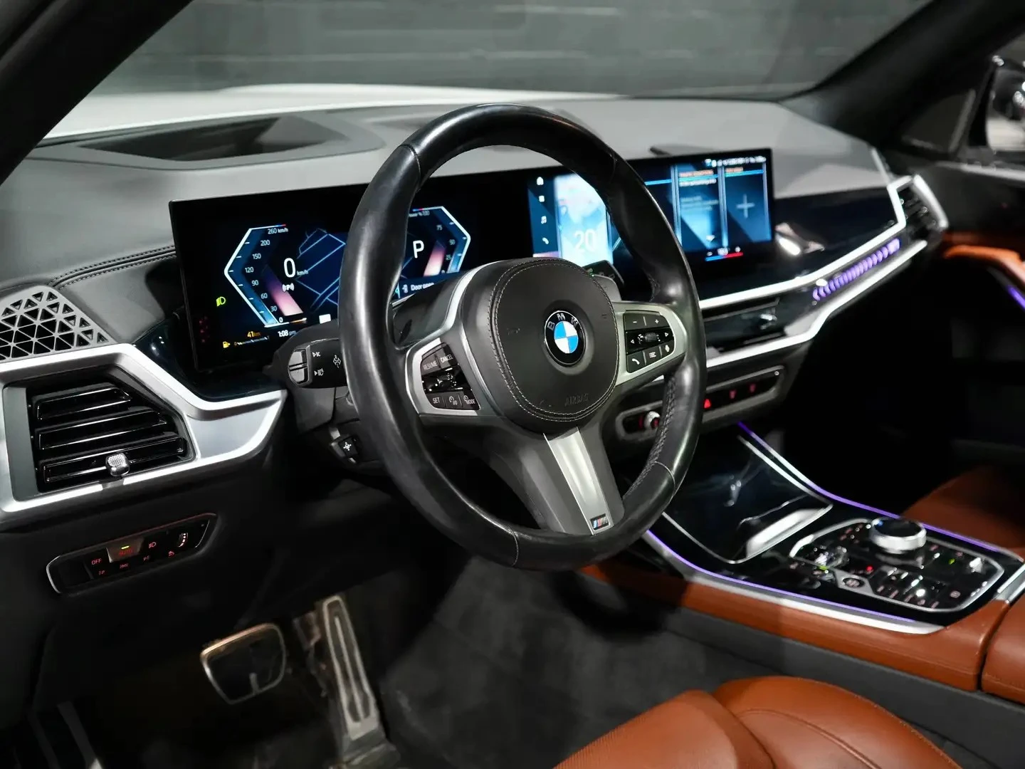 BMW X7 23 INCH| HUD| 360| HARMAN K, снимка 7 - Автомобили и джипове - 56071911