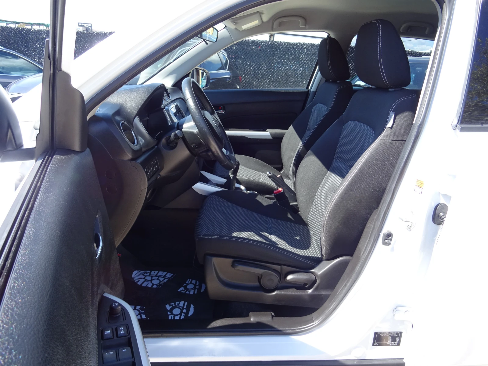 Suzuki Vitara 1.6 vvt V-Top 4wd AllGrip, снимка 10 - Автомобили и джипове - 56115742