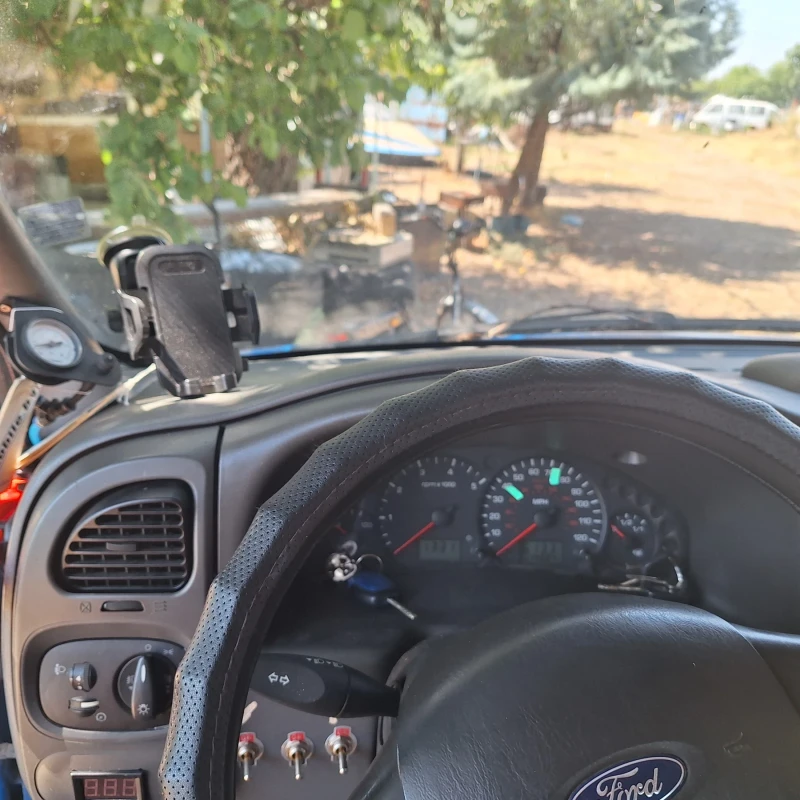 Ford Transit 2.4  TDI, снимка 8 - Бусове и автобуси - 52648536