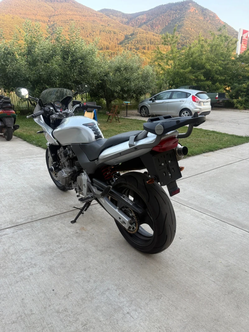 Honda Hornet PERFEKTEN, снимка 6 - Мотоциклети и мототехника - 50911130