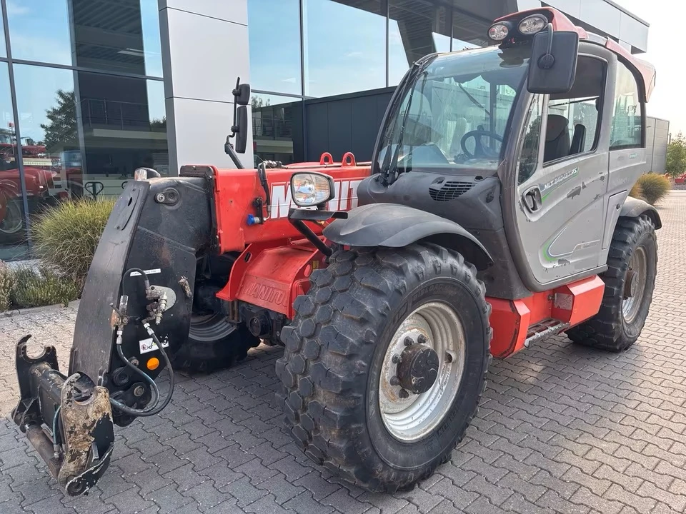 Телескопичен товарач Manitou MLT 840 - 137 ELITE