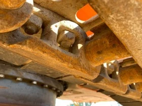 Багер New Holland E215B, снимка 6