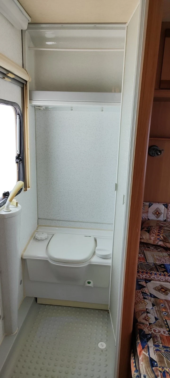 Каравана Adria Adria 5206 UP-1997г, снимка 15 - Каравани и кемпери - 55571798