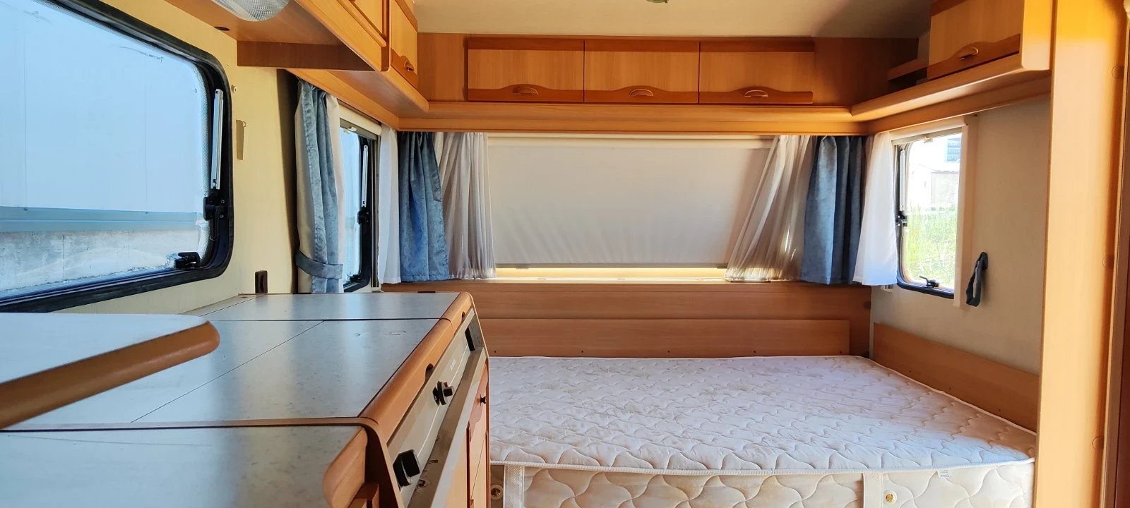 Каравана Adria Adria 5206 UP-1997г, снимка 10 - Каравани и кемпери - 55571798