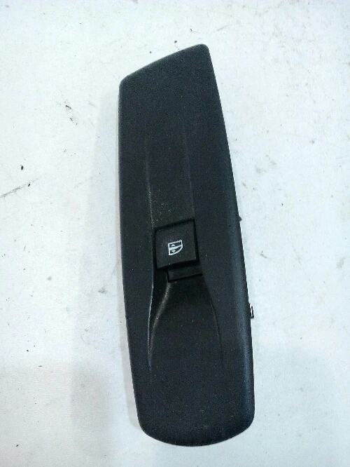 Копче ел.стъкло предно дясно Рено Лагуна