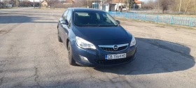 Opel Astra J 1.4, снимка 1