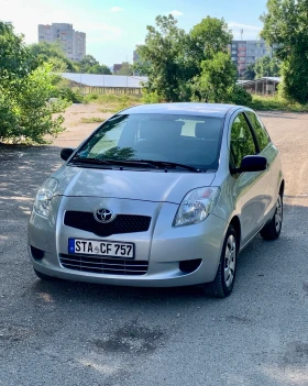 Обява за продажба на Toyota Yaris БЕНЗИН* 2009г.* КЛИМАТИК* НОВ ВНОС* НОВИ ГУМИ ~4 500 лв. - изображение 1