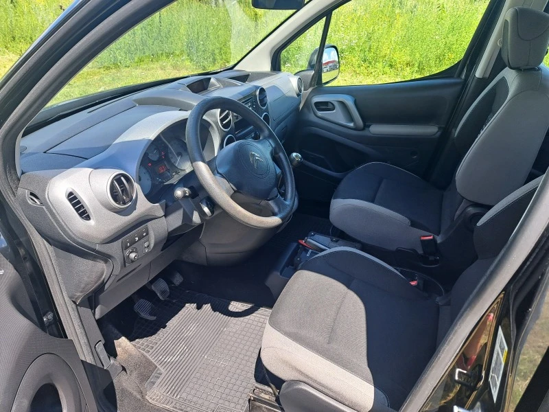 Citroen Berlingo 1, 6 HDI, снимка 9 - Автомобили и джипове - 46101061