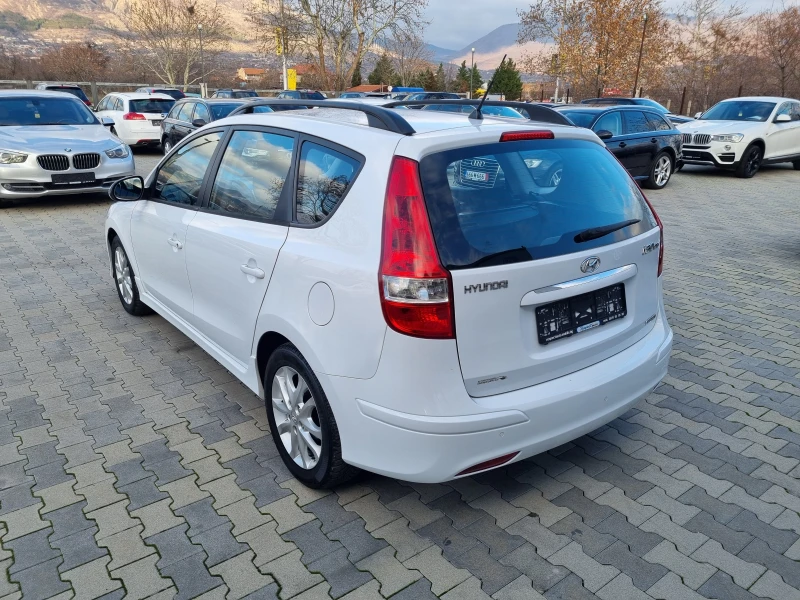 Hyundai I30 1.6CRDi-128ps АВТОМАТИК* 2011г. ЕURO 5A, снимка 4 - Автомобили и джипове - 48336177