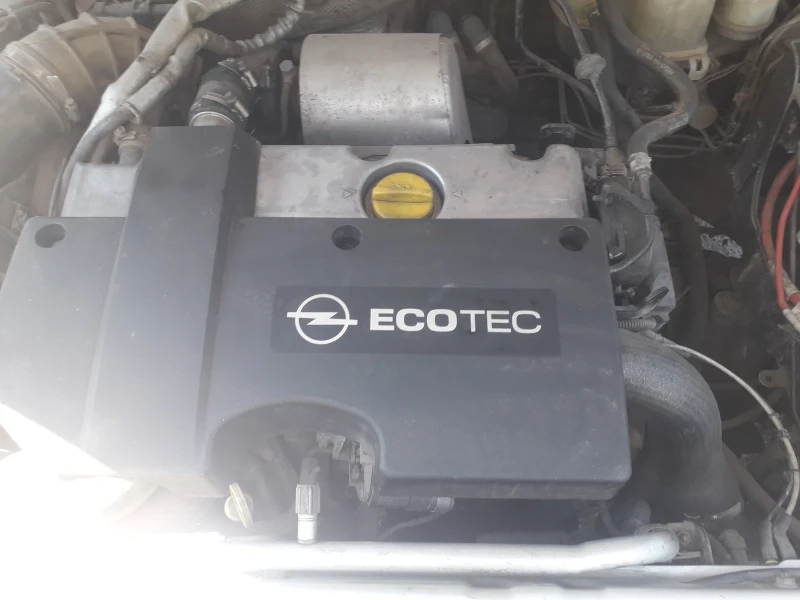 Opel Vectra 2.0 DTI, снимка 8 - Автомобили и джипове - 52618929