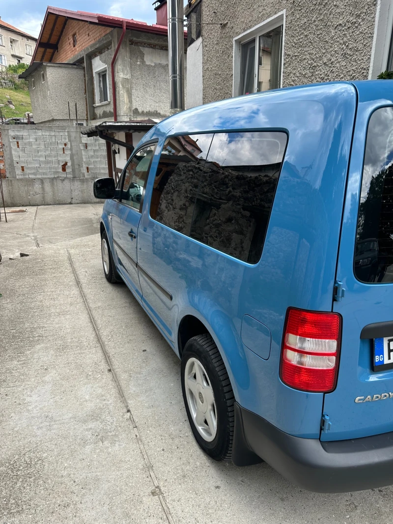 VW Caddy 1.6, снимка 5 - Автомобили и джипове - 49297669