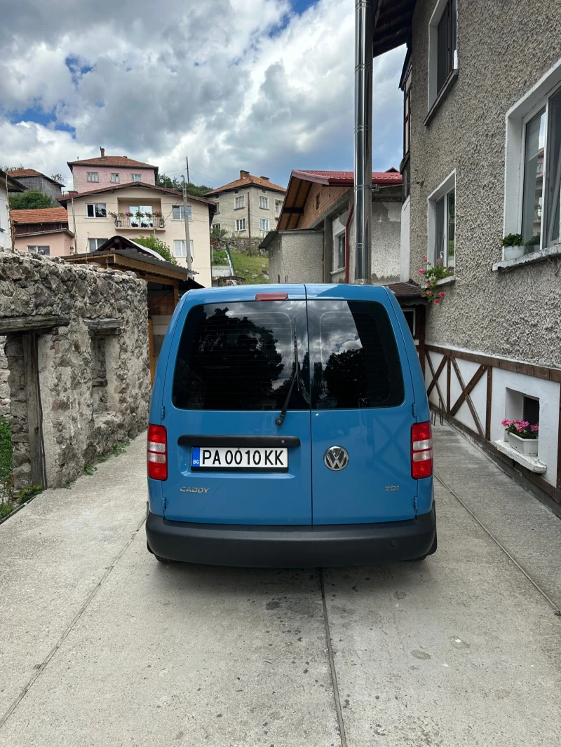 VW Caddy 1.6, снимка 12 - Автомобили и джипове - 49297669