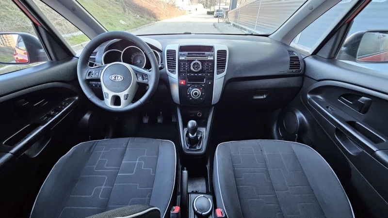 Kia Venga 1.4i CVVT, снимка 9 - Автомобили и джипове - 49299243