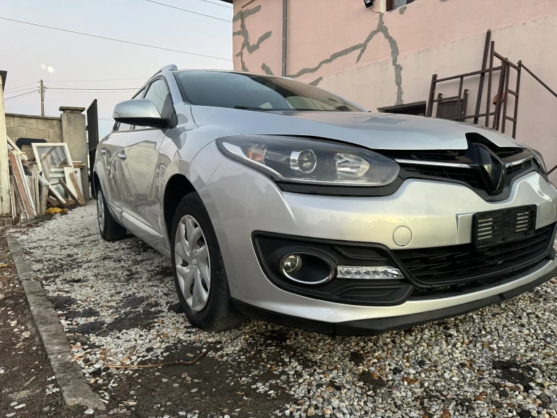 Renault Megane Sportour Wave, снимка 2 - Автомобили и джипове - 49507338