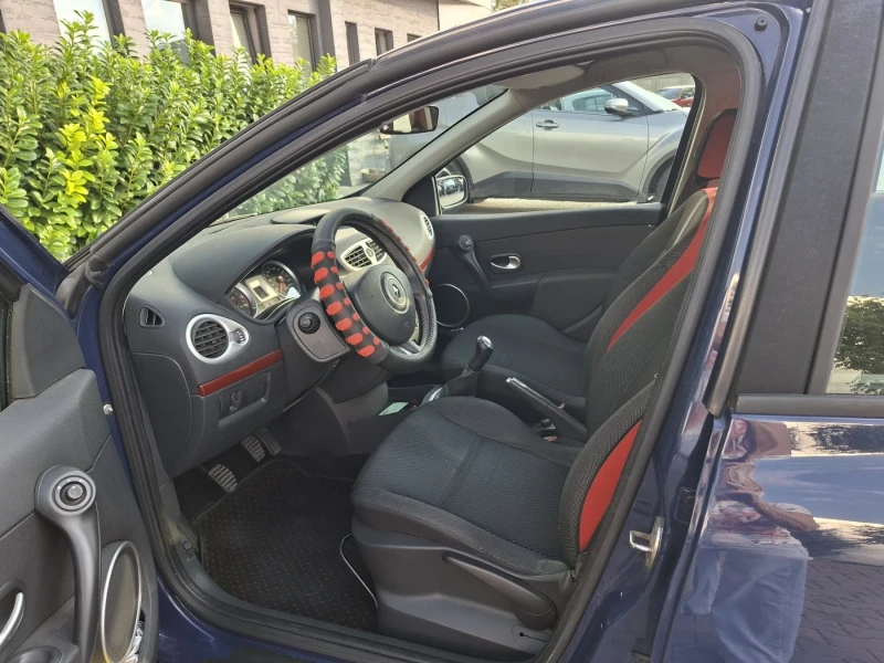 Renault Clio, снимка 7 - Автомобили и джипове - 53057421