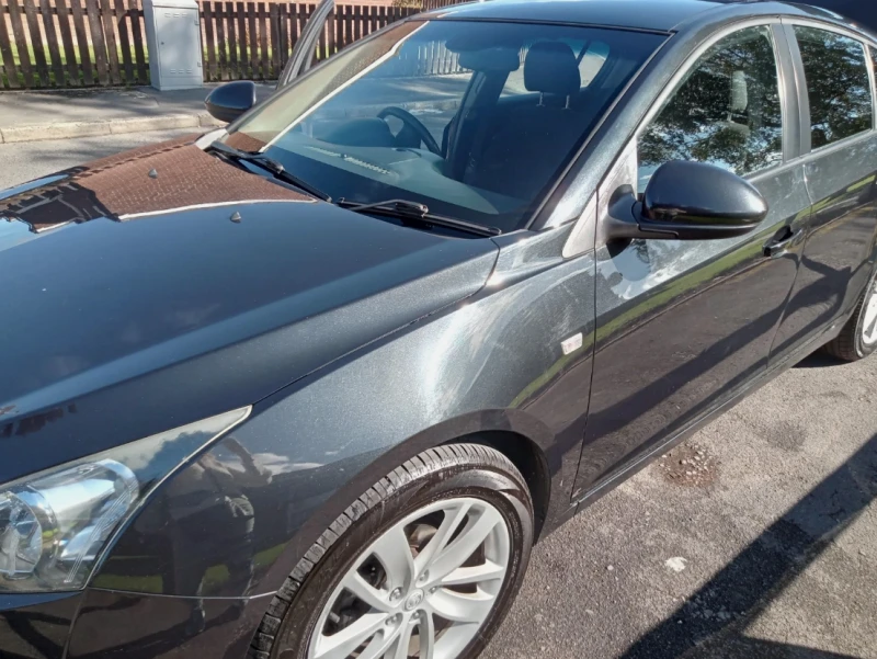 Chevrolet Cruze 1.6 Десен волан, снимка 2 - Автомобили и джипове - 52265979