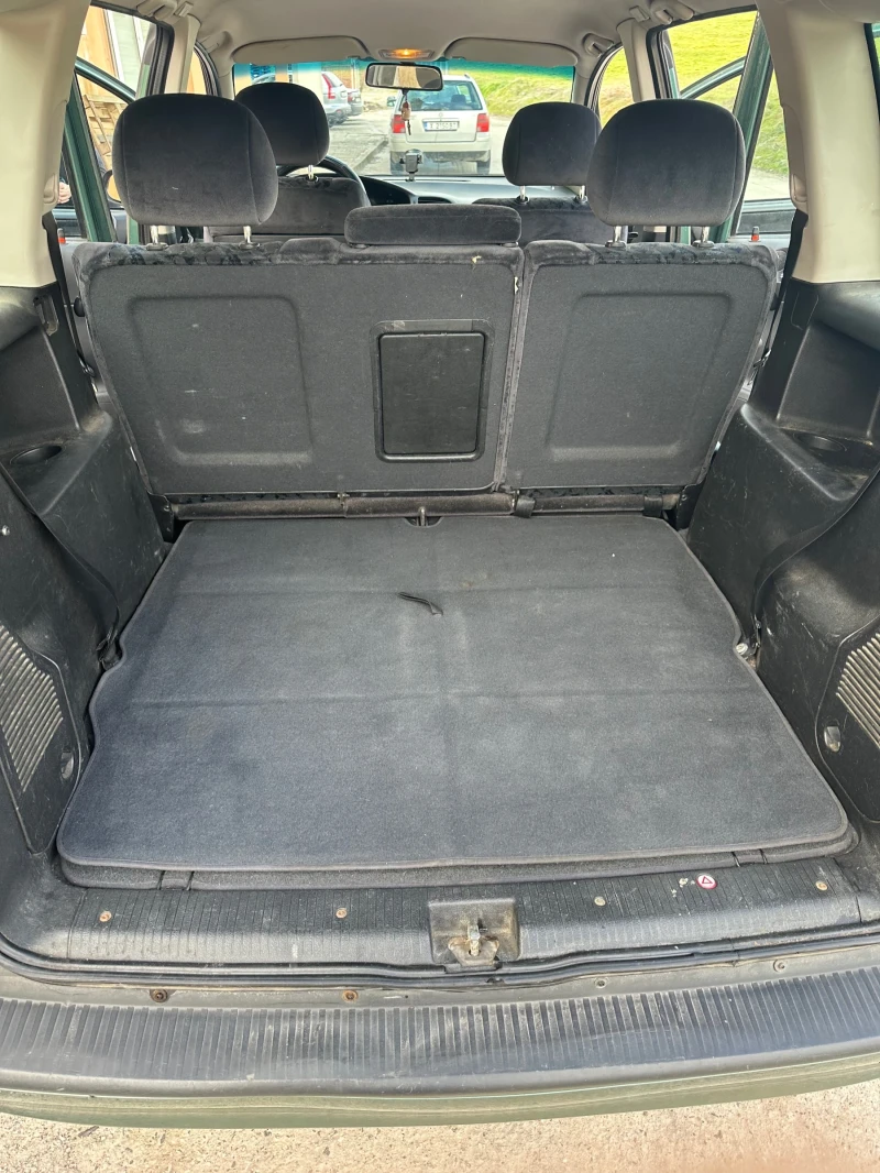 Opel Zafira 2.0 dl 16V, снимка 9 - Автомобили и джипове - 53528587