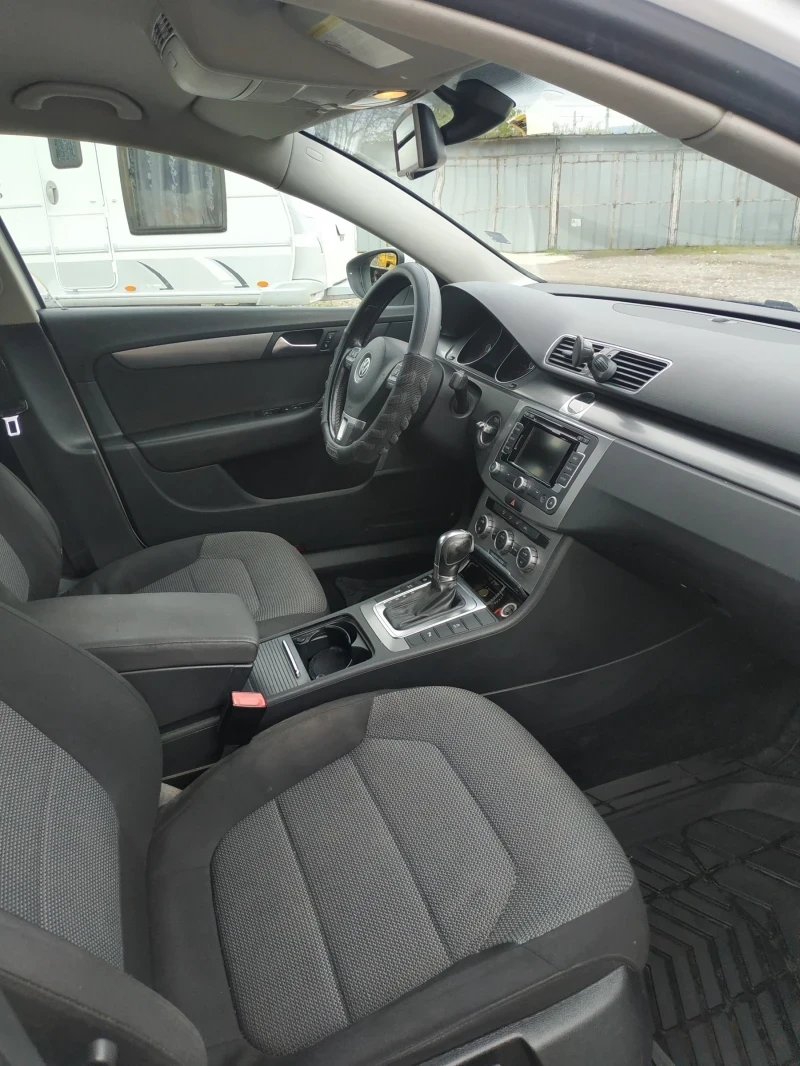 VW Passat 2.0 TDI DSG, снимка 12 - Автомобили и джипове - 54770371