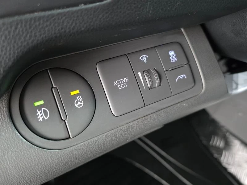 Hyundai Starex 2.5 Automatic, снимка 13 - Автомобили и джипове - 55948869