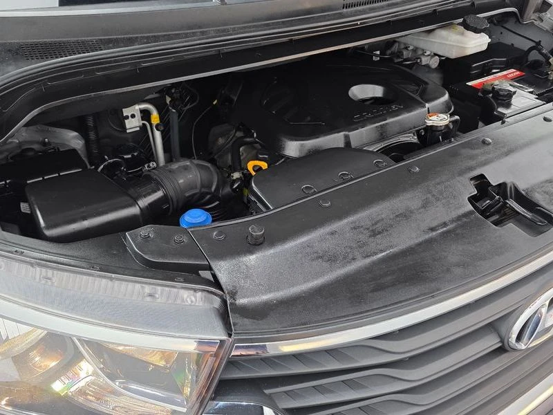 Hyundai Starex 2.5 Automatic, снимка 6 - Автомобили и джипове - 55948869