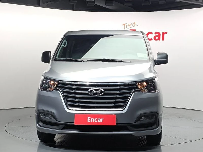 Hyundai Starex 2.5 Automatic, снимка 3 - Автомобили и джипове - 55948869