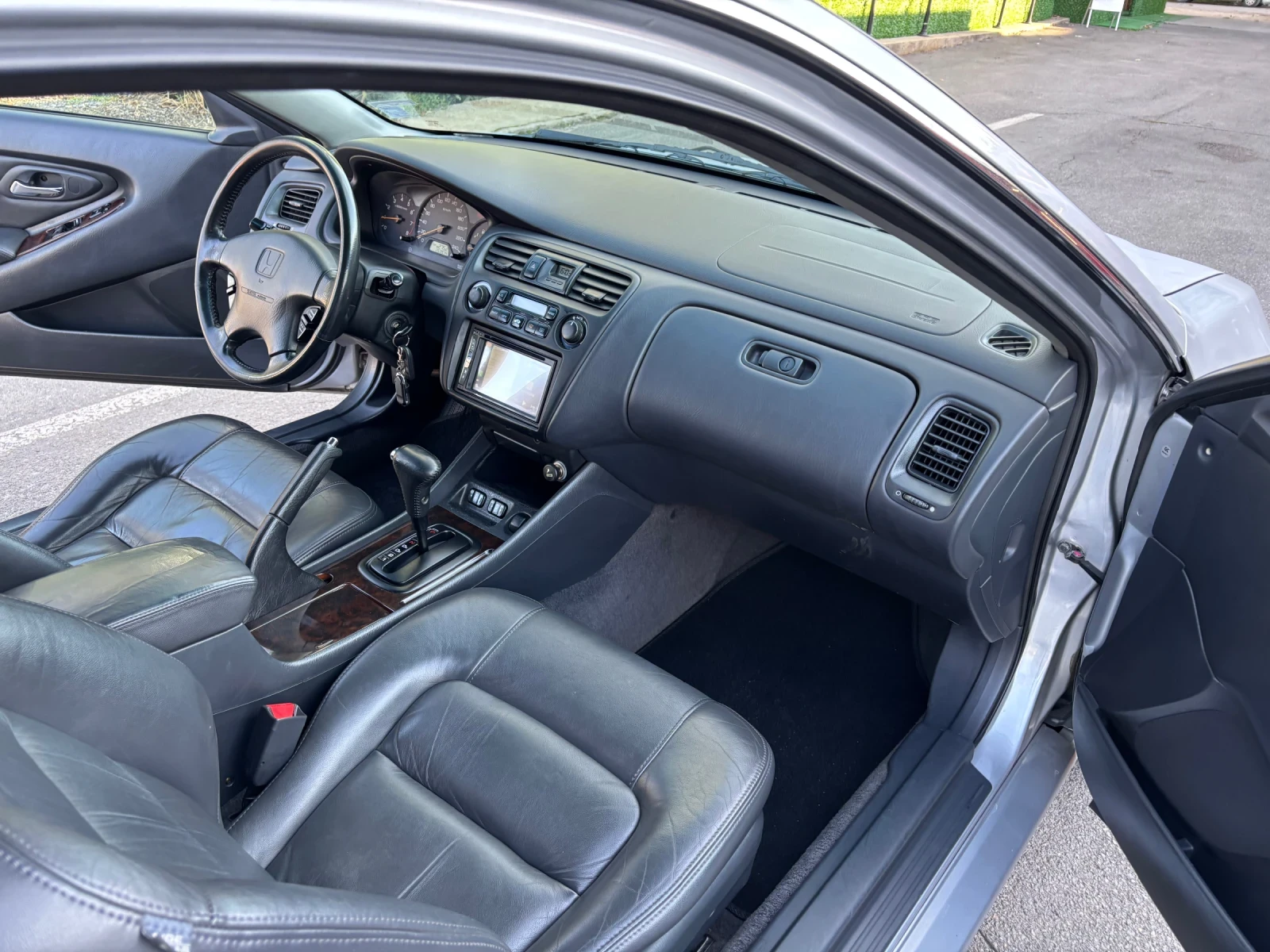 Honda Accord Купе CG4 - 3000 V6 - Automatic - изображение 9