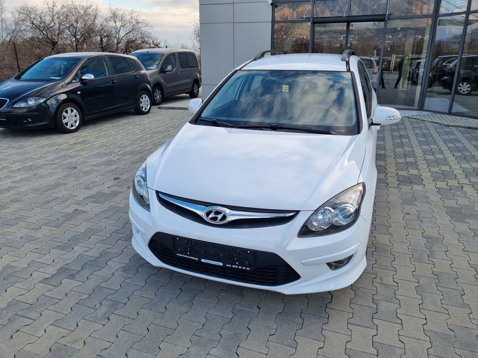 Hyundai I30 1.6CRDi-128ps АВТОМАТИК* 2011г. ЕURO 5A - изображение 3