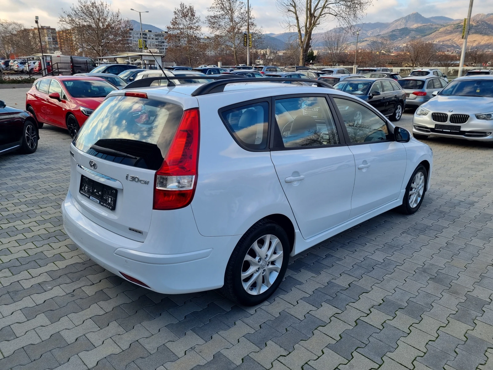 Hyundai I30 1.6CRDi-128ps АВТОМАТИК* 2011г. ЕURO 5A - изображение 6