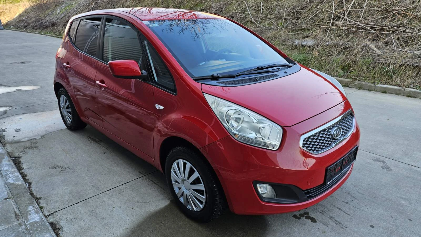 Kia Venga 1.4i CVVT - изображение 7