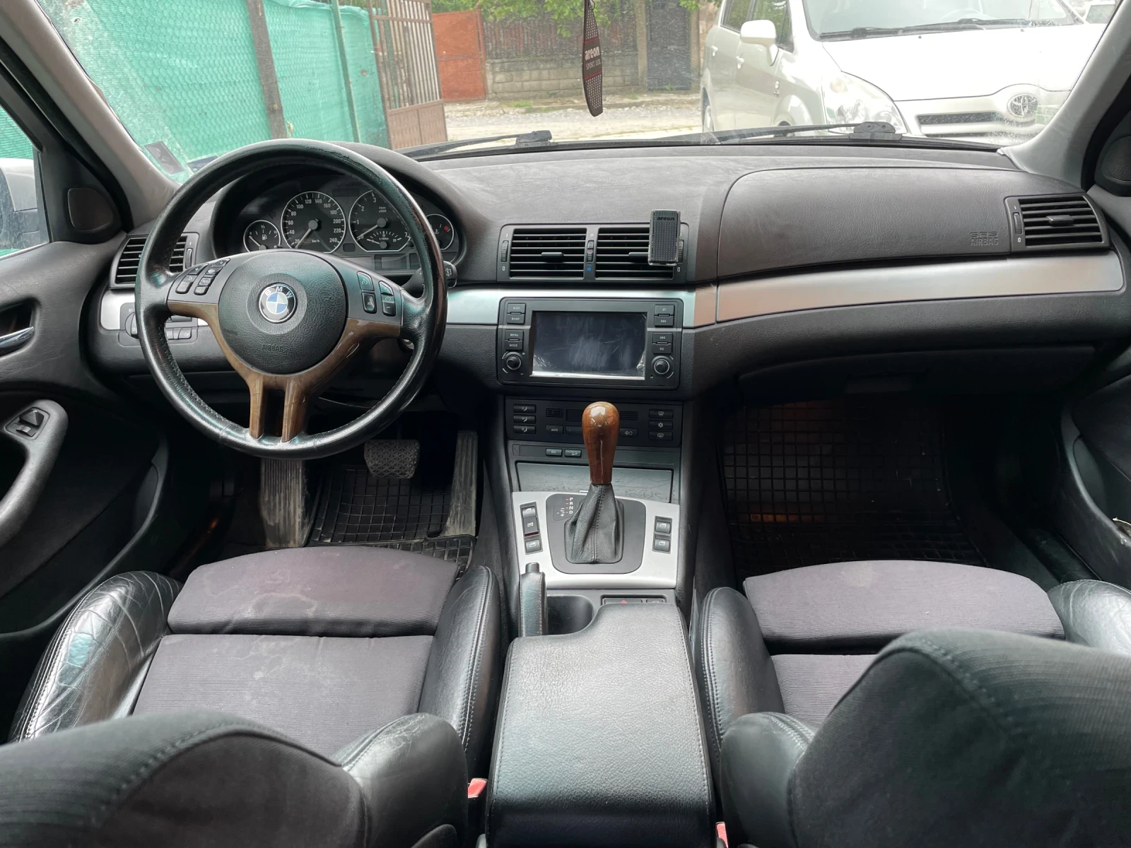 BMW 330  - изображение 6