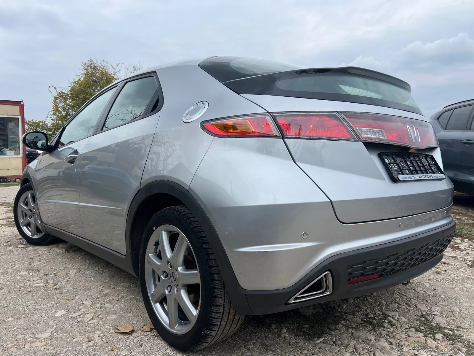 Honda Civic 1.8i-140 KOJA PODGREV - изображение 4