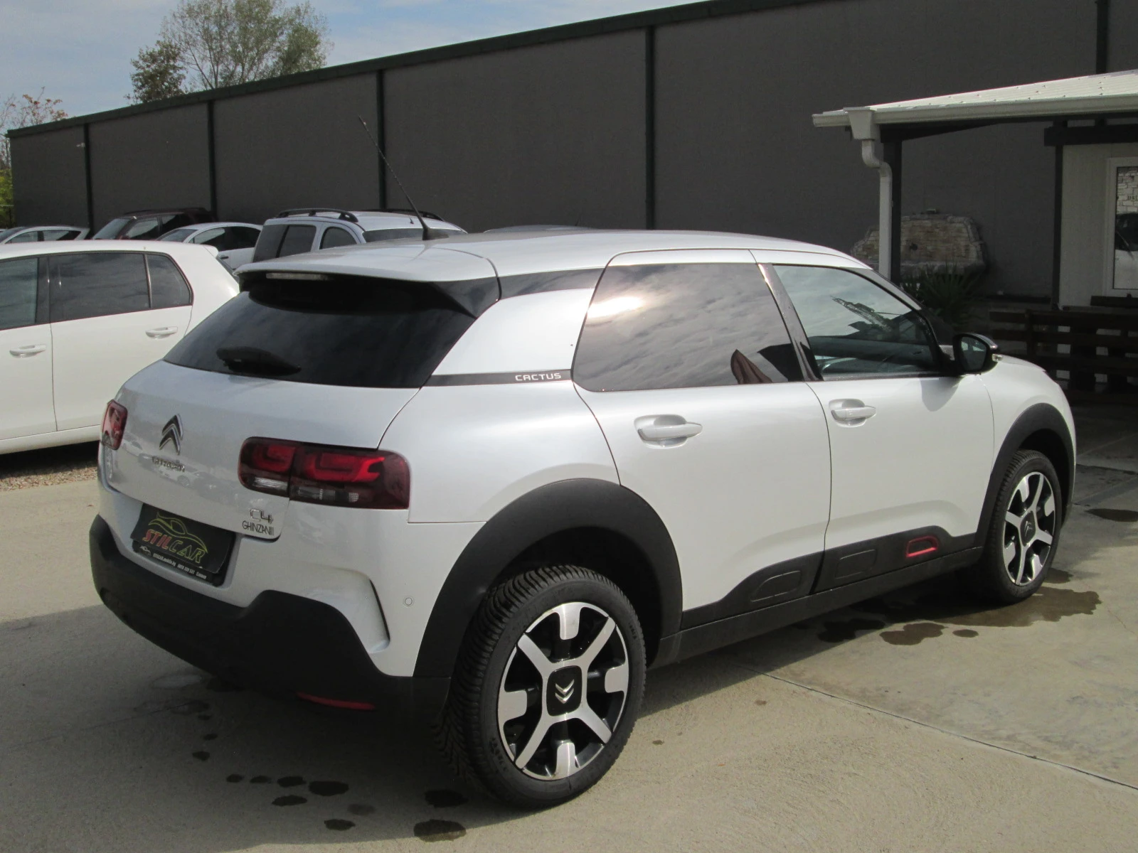 Citroen C4 Cactus 1.6BlueHDI-КАМЕРА- -СЕРВИЗНА ИСТИРИЯ!!!! - изображение 4