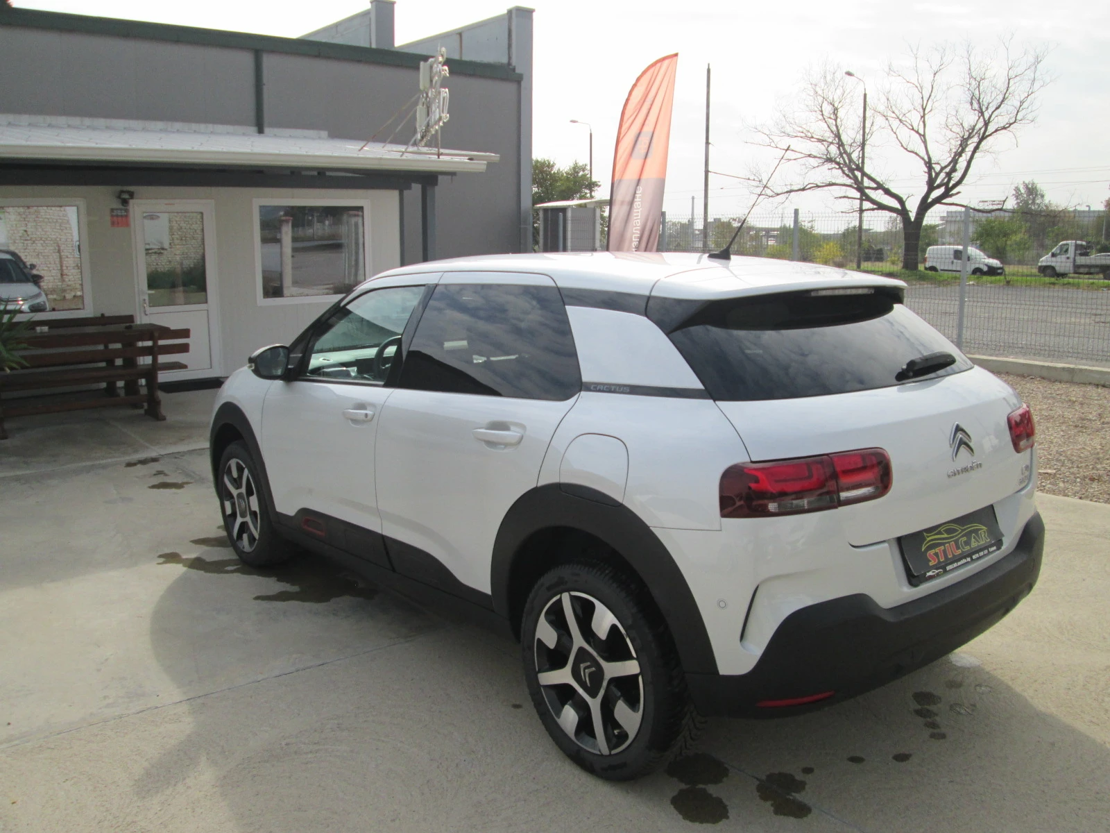 Citroen C4 Cactus 1.6BlueHDI-КАМЕРА- -СЕРВИЗНА ИСТИРИЯ!!!! - изображение 6