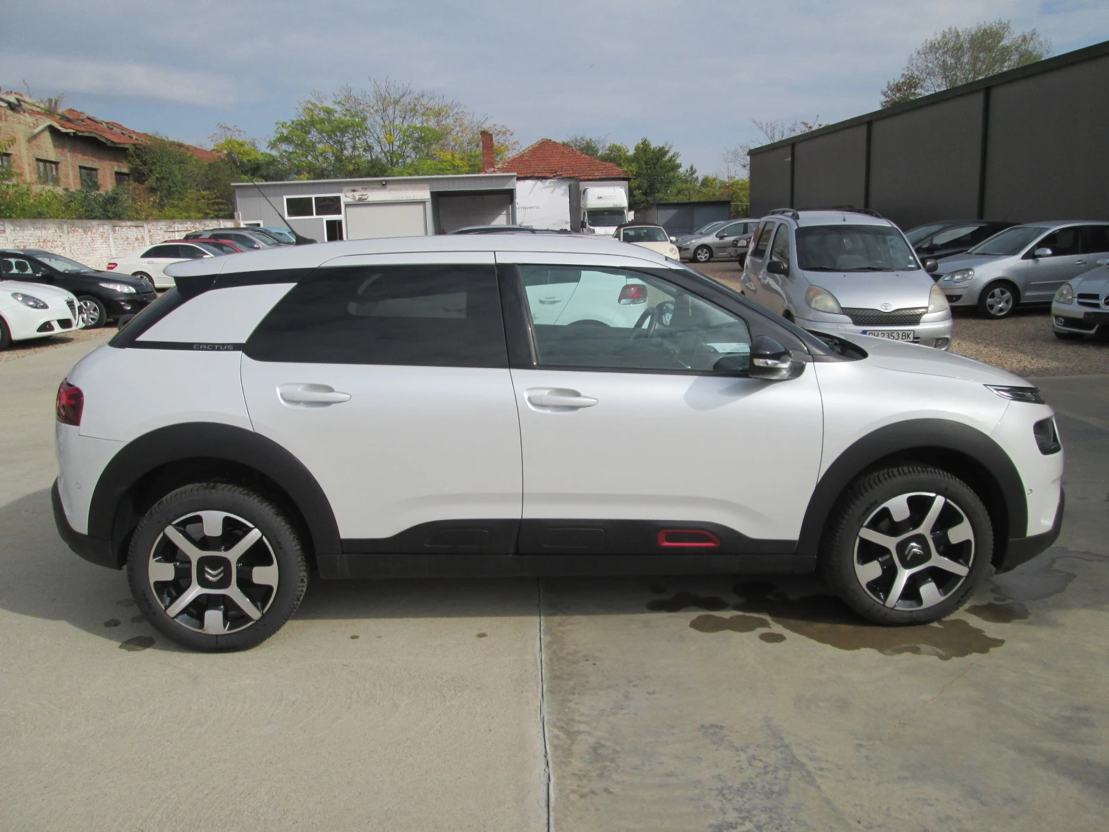 Citroen C4 Cactus 1.6BlueHDI-КАМЕРА- -СЕРВИЗНА ИСТИРИЯ!!!! - изображение 3