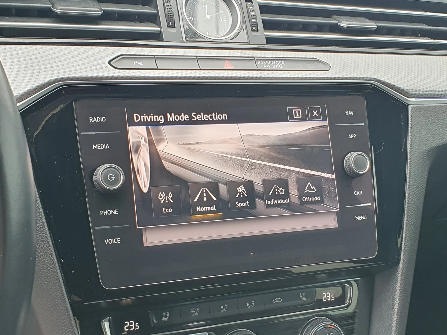 VW Passat 2.0TDI BMT 4MOTION | Mobile.bg — изображение 12